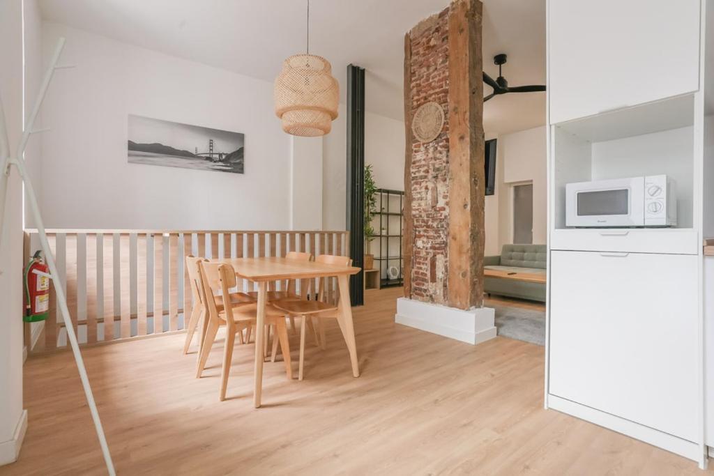 Modern Duplex-2bedrooms 3baths-palacio Appartement